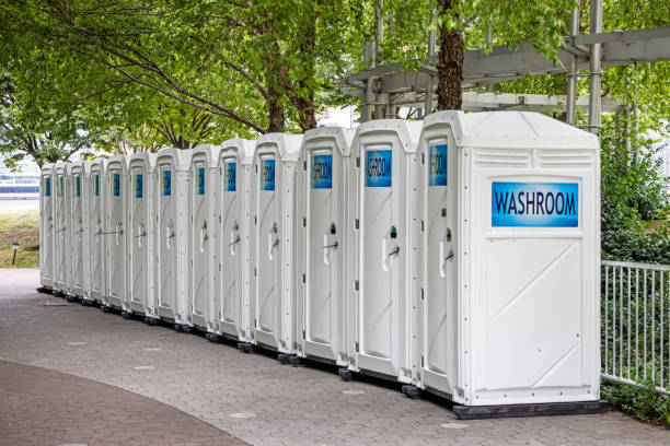 Best Luxury portable toilet rental  in Grant Park, IL